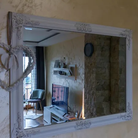 11 Apartment