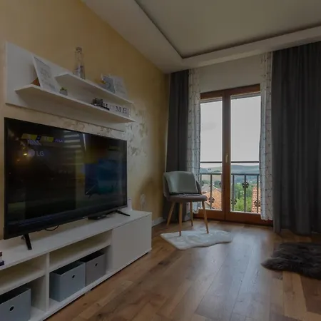 11 Apartment *