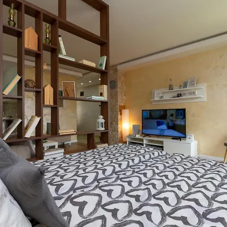 Apartment 11