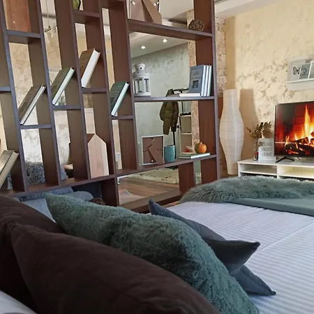 11 Apartment *